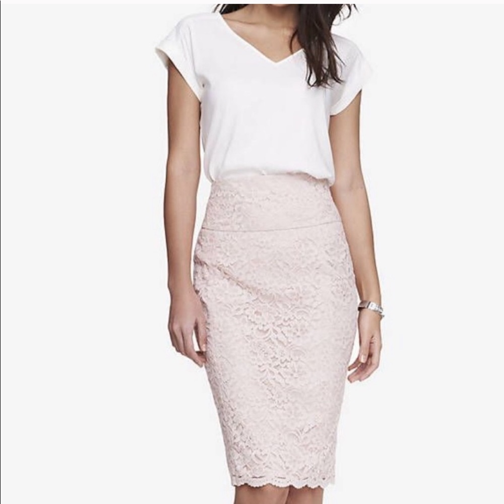 Lace skirt